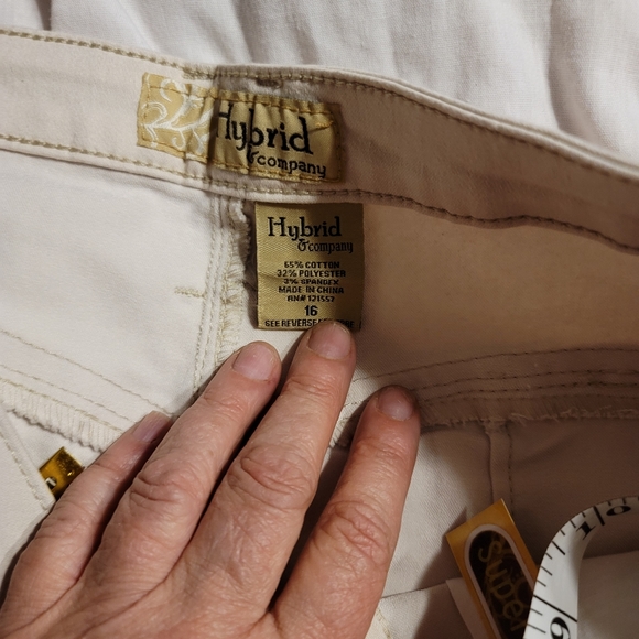 NWT Butt Lifting Khaki functional pockets Stretch Cotton Shorts size 16 - Picture 7 of 10